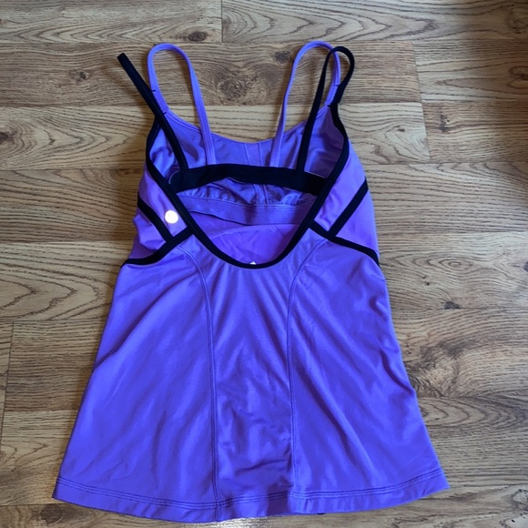 Lululemon top - Picture 2 of 4